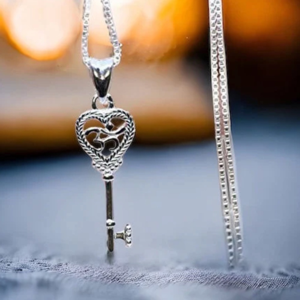 New Handcrafted Heart Ohm Key Pendant Sterling Silver